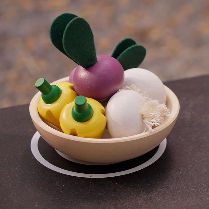 PlanToys® Wooden Fresh Produce Radishes, Garlic & Bell Peppers Kids Set | slicing, knife, fruits and vegetables toys, pretend food, girls, boys, fine motor role play imaginative social gift set fun