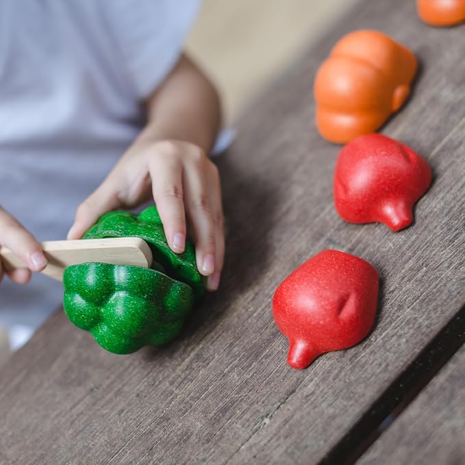 PlanToys 5 Wooden, Colorful Vegetable (Veggie) Food Playset (3431) | Sustainably Made from Rubberwood and Non-Toxic Paints and Dyes. | broccoli, pepper, pumpkin, garlic, cabbage, kids kitchen playset, girls, boys, fine motor imaginative role play gift set