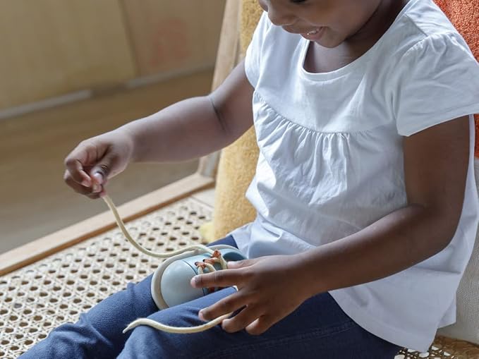 PlanToys® Wooden Shoe Tying Practice Toy for Kids | Montessori Lacing Activity for Toddlers & Preschool | Learn to Tie Shoelaces | Travel-Friendly Educational Toy