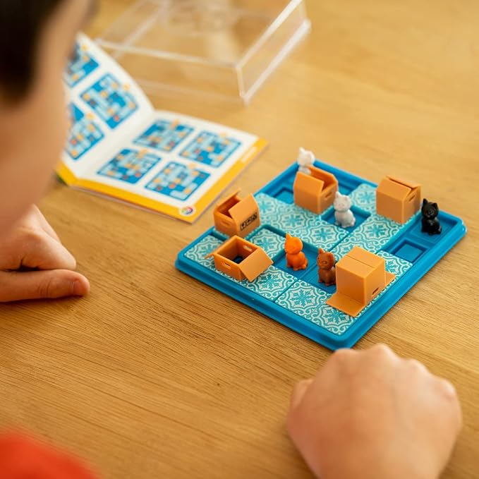 SmartGames Cats & Boxes Logic Puzzle Game with 60 Challenges for Ages 7+ (Pack of 2)