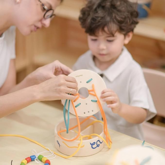 PlanToys® Lacing Boards | Wooden Lacing Toy for Toddlers 12M+ | Develops Fine Motor Skills, Hand-Eye Coordination & Problem-Solving | Includes 2 Discs & 7 Strings for Interactive Play