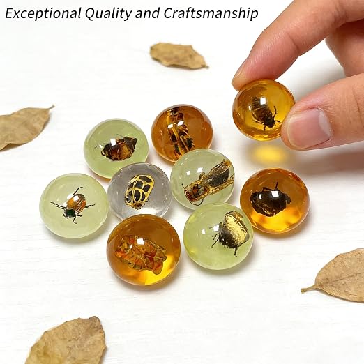9 pcs Insect Amber Fossils, BOSOIRSOU Fossil Pendants, Different Insect Specimen, Bug Preserved in Resin, Educational and Scientific Amber Collections - Random Patterns