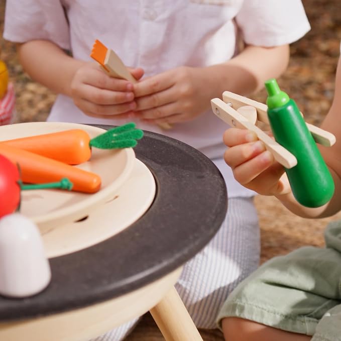 PlanToys® Wooden Fresh Produce Set Carrots, Zucchinis & Tomatoes Kids Toy | slicing, wooden knife, fruits and vegetables toys, girls, boys, montessori pretend food fine motor gift preschool learning