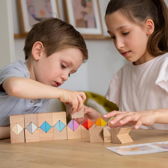 HABA Creative Building Blocks - Colourful Building Set with 32 Wooden Building Blocks & 10 Template Cards - Promotes Creativity, Spatial Thinking & Fine Motor Skills - From 4 Years - 2012606001