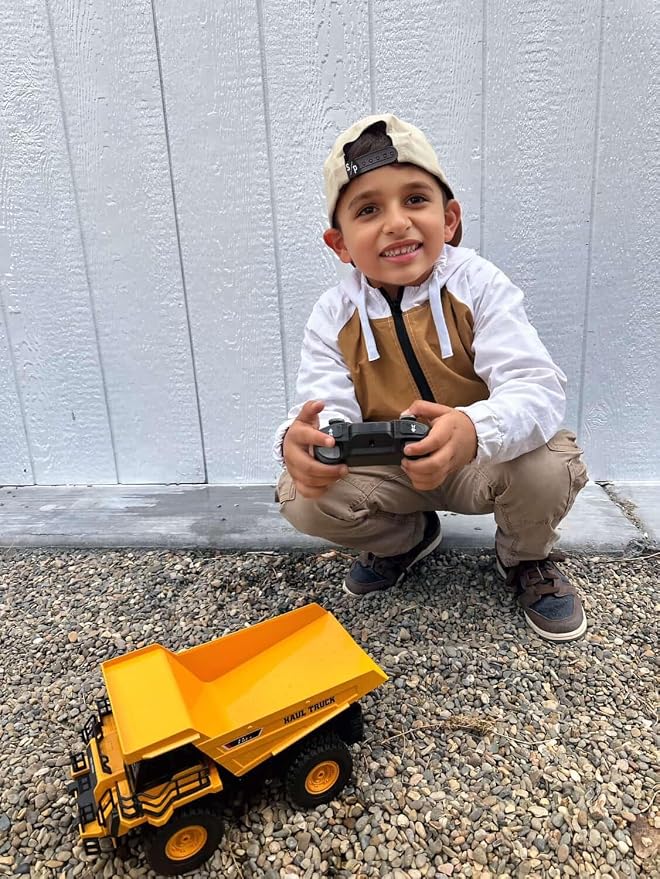 9-Channel RC Dump Truck Toy | 1:18 Scale Construction Vehicle with Working Bed, Lights & Sounds, All-Terrain Tires, 100-Min Rechargeable Battery, 2026 New STEM Birthday Gift for Kids 6-12 & Adults