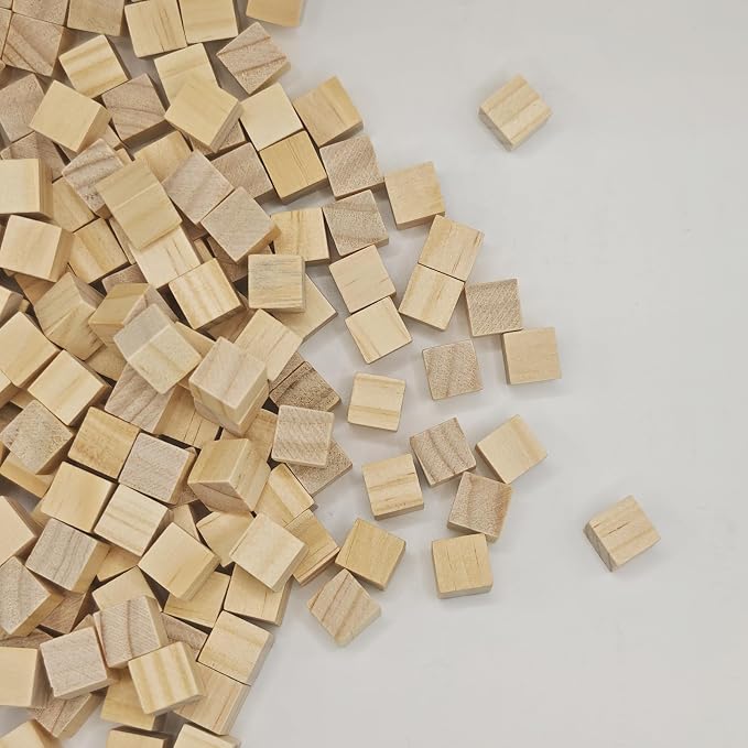 MUXGOA 200 Pcs Unfinished Wood Cubes,1/2 inch Wooden Blocks for Crafting,Small Wood Cubes for Crafts Making & DIY Projects & Decor