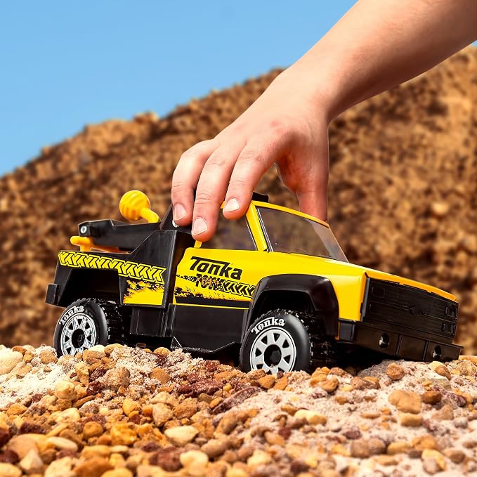 Tonka Steel Classics, Tow Truck - Made with Steel & Sturdy Plastic, Yellow Toy Construction Truck, Boys and Girls, Kids, Toddlers, Ages 3+