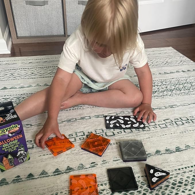 CreateOn Crayola Magnetic Tiles, Building Set for Kids, Halloween Toy for Kids, Travel Toys, Classroom Sensory Blocks, STEM & Montessori for Boys & Girls Ages 3+, 14-Piece Set (Halloween)