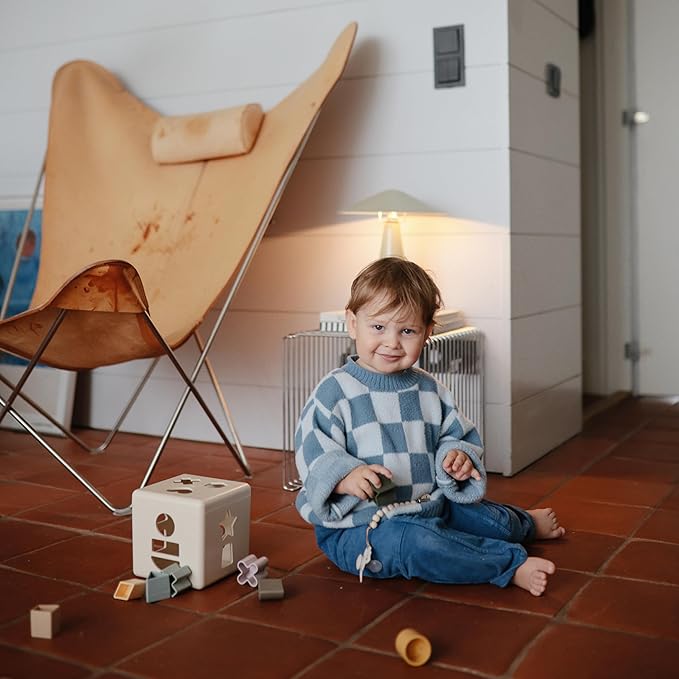 mushie Shape Sorting Box | Made in Denmark (10+ Months) | Made in Denmark, 12 Shapes, BPA-Free, Fine Motor Skills