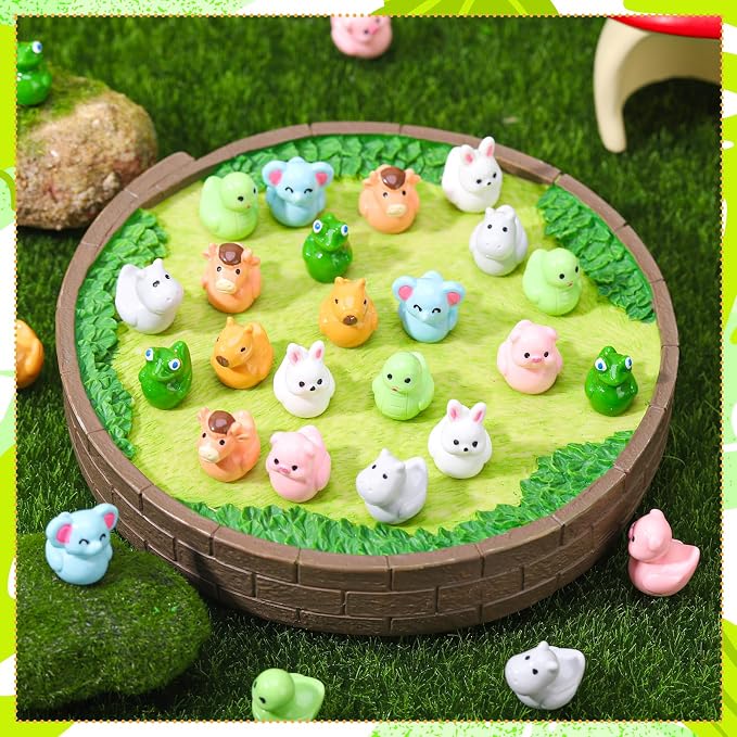 40 Pack Novelty Animal Ducks Toy Figures, Tiny Animals to Hide | Ducks Party Favor Birthday Gift Decoration (8 Styles)