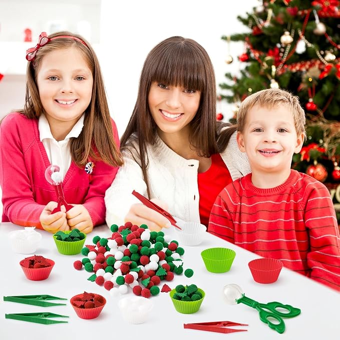 EZdhuawuse Summer Fine Motor Toys - 270Pcs Counting Sorting Sensory Bin Filler Set for Kids Xmas Counting Toy with Felt Xmas Tree Pom Poms Cup Clip for Preschool Education Activities