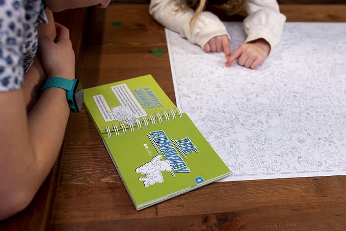Hachette Boardgames MicroMacro Kids: Crazy City Park | Detective Family Game for Kids | Cooperative Board Game with 22 Search and Find Puzzle Cases | Ages 6-8 | 1 to 4 Players | 10-30 min