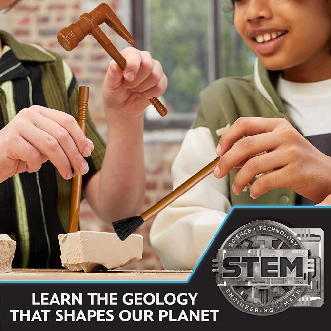 STAR WARS The Armorer Gemstone Dig, Reveal 8 Real Gemstones Inside The Armorer's Helmet, Including Amethyst, Quartz, Red Agate, Toys, Science Kits for Kids Age 8-12, Excavation Toys