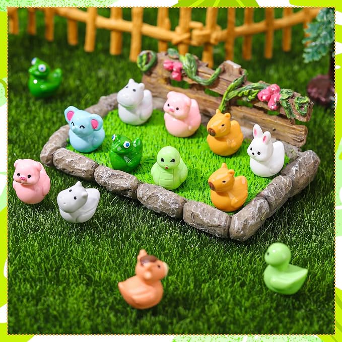 40 Pack Novelty Animal Ducks Toy Figures, Tiny Animals to Hide | Ducks Party Favor Birthday Gift Decoration (8 Styles)