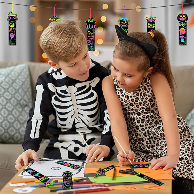 JUNEBRUSHS 30Pcs Halloween Scratch Bookmarks, Rainbow Magic Scratch Paper Art Pumpkin Bat Spider DIY Crafts Kit for School Classroom Activity Halloween Gifts