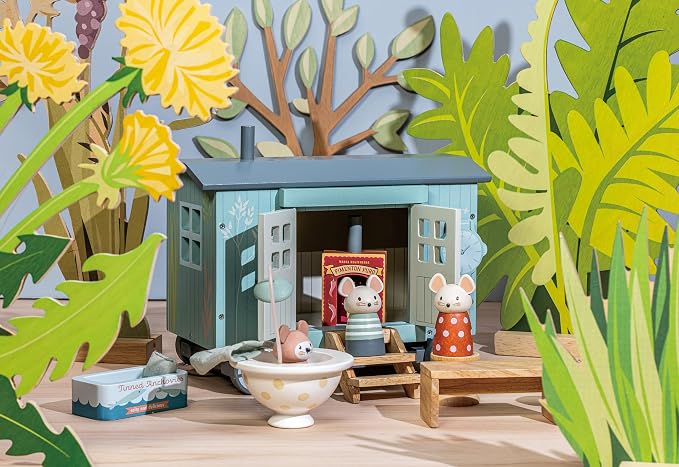 Tender Leaf Toys - Secret Meadow Shepherd’s Hut - Portable Furnished Wooden Shepherd’s Hut on Wheels with 11 Pcs Accessories and 3 Mice Dolls - Open-Ended Play and Story Tellings - Age 3+