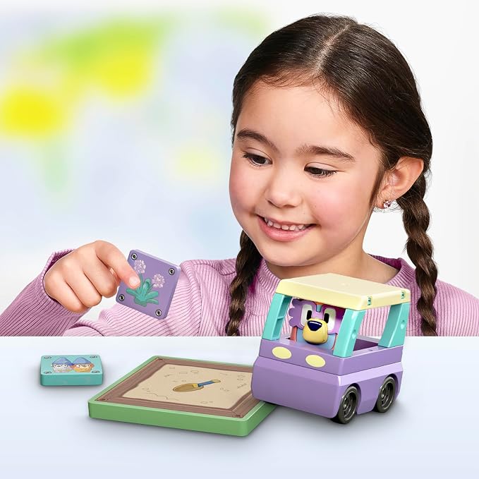 Tile Town Bluey Granny Janet 6-Piece Magnetic Tile Playset, Interactive STEM Magnetic Tiles Toys, Includes Bluey & Bingo Figures, Action Tiles