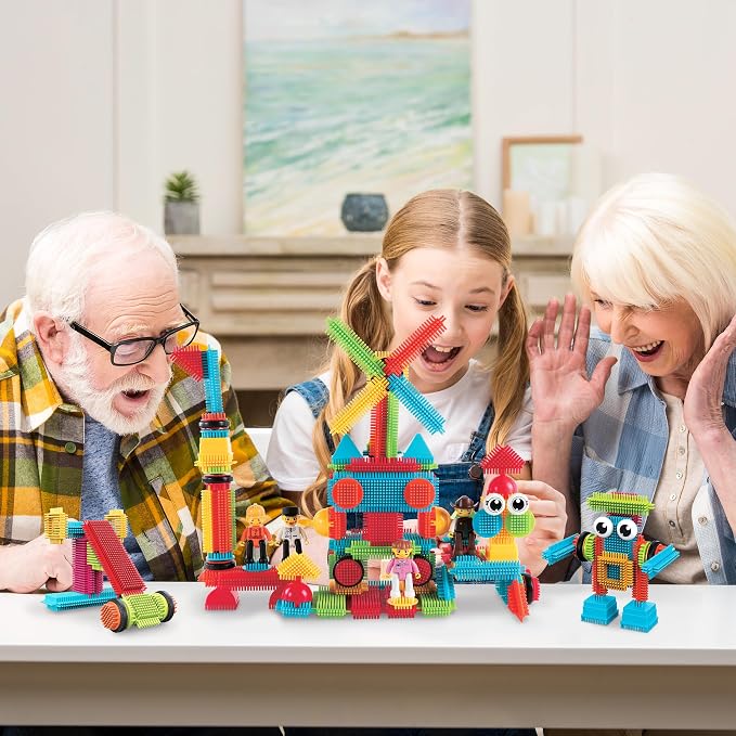 PicassoTiles 116 Piece Hedgehog Building Blocks, STEM Toy Set Kids Ages 3+ | soft interlocking bristle tactile construction, 4 action figure characters, decorative eyes, early educational creative play