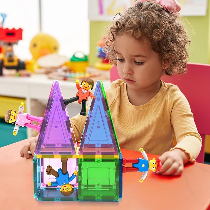 PicassoTiles 4pcs Magnetic Family Action Figures Toddler Magnet Toy Expansion Pack Educational Add-on STEM Learning Kit Toys Pretend Playset for Construction Building Block Tile for Kids Age 3+ PTA01